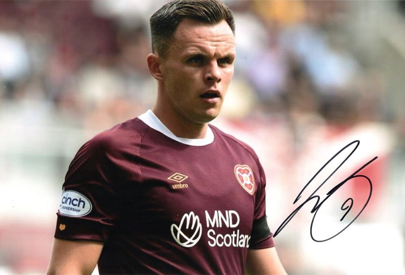 Lawrence Shankland, Hearts, signed 12x8 inch photo.