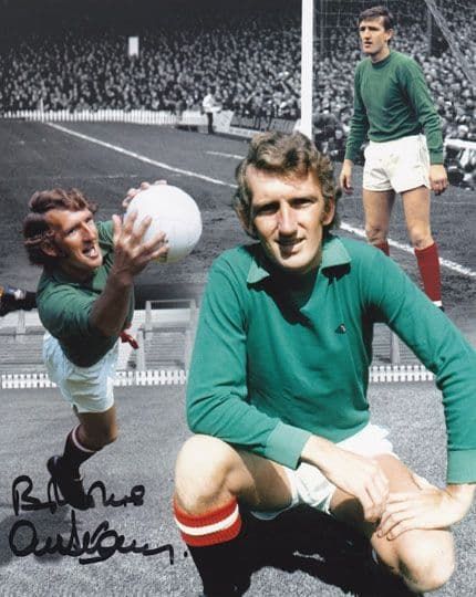 Alex Stepney, Manchester Utd, signed 10x8 inch photo.