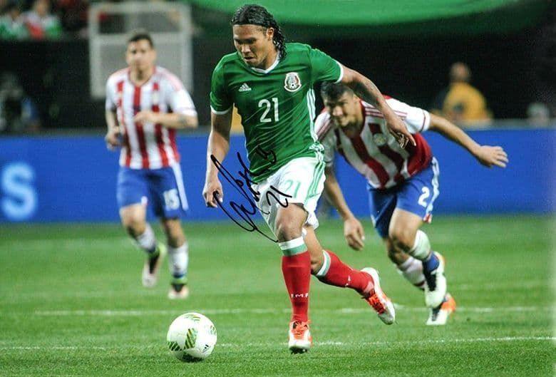 Carlos Pena, Rangers & Mexico, signed 12x8 inch photo.