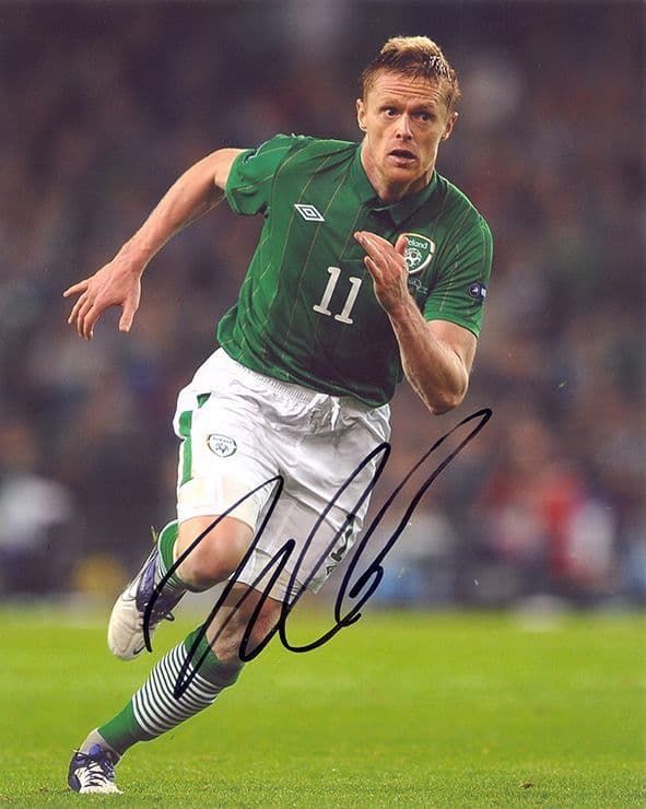 Damien Duff, Republic of Ireland, signed 10x8 inch photo.