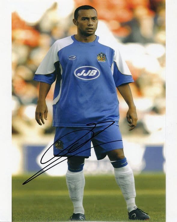 Denny Landzaat, Wigan Athletic & Holland, signed 10x8 inch photo.