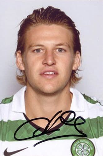 Glenn Loovens, Glasgow Celtic, signed 6x4 inch photo.