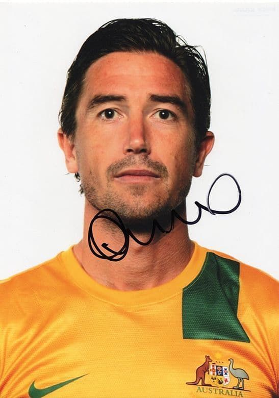 Harry Kewell, Australia, signed 11.75x8.25 inch photo.
