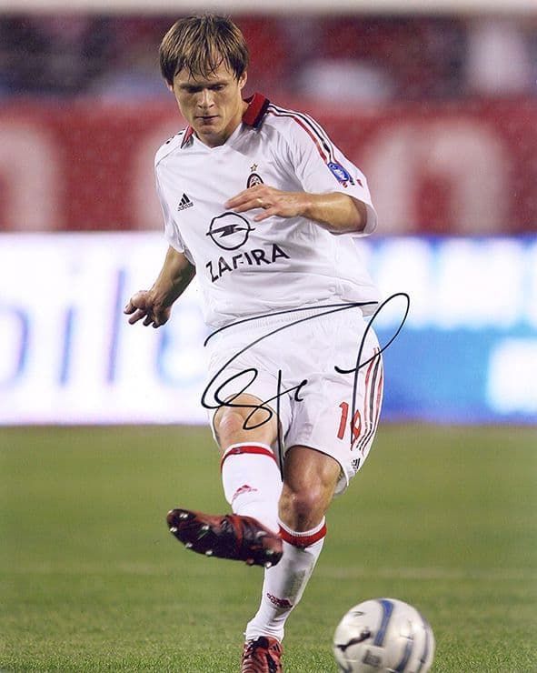 Johann Vogel, AC Milan & Switzerland, signed 10x8 inch photo.