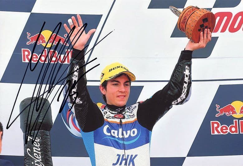 Maverick Vinales, Spanish motorcycle racer, signed 12x8 inch photo.