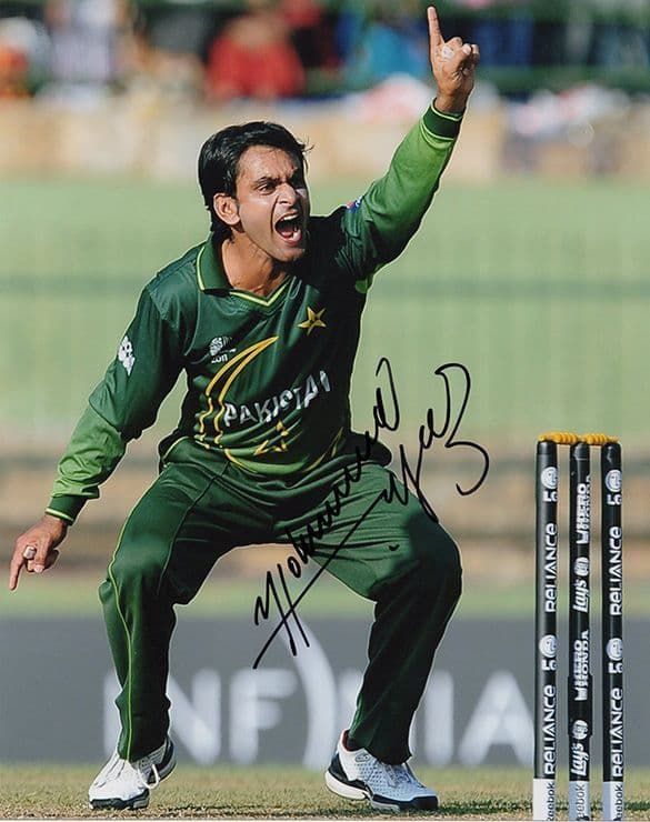 Mohammad Hafeez, Pakistan, T20 captain, signed 10x8 inch photo.