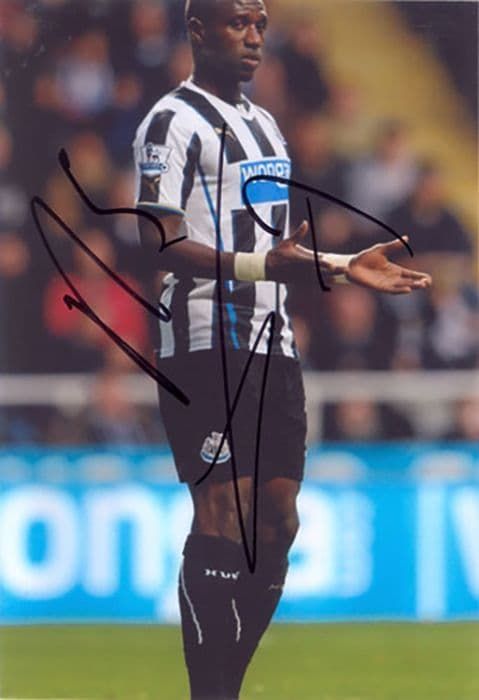 Moussa Sissoko, Newcastle Utd & France, signed 6x4 inch photo.