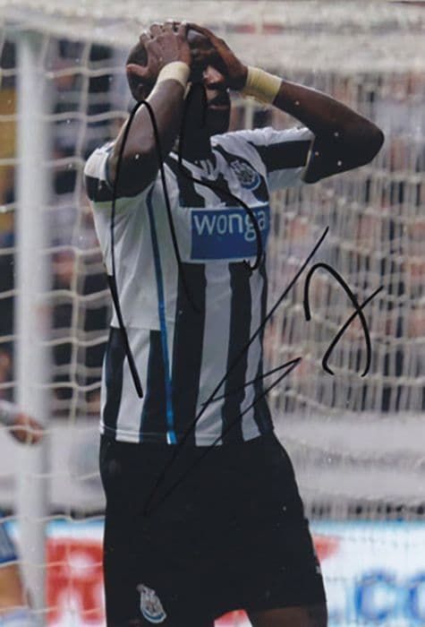 Moussa Sissoko, Newcastle Utd, France, signed 6x4 inch photo.