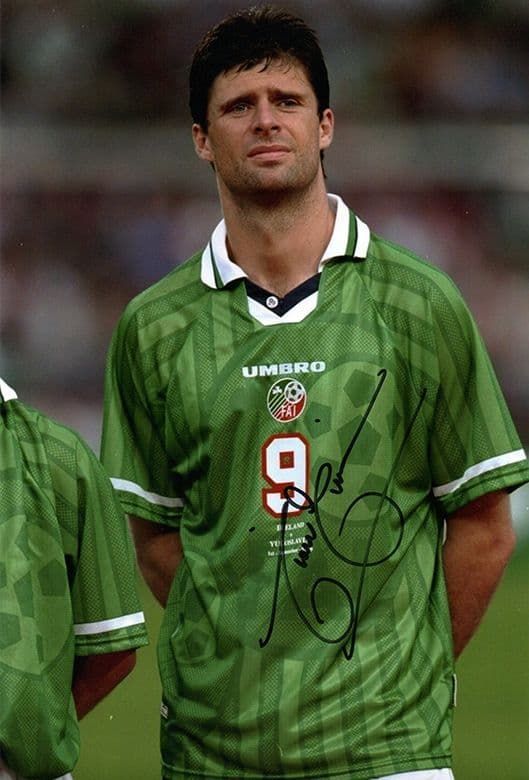 Niall Quinn, Republic of Ireland, signed 12x8 inch photo.