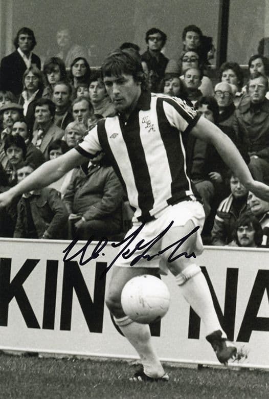 Willie Johnston, West Brom & Scotland, signed 12x8 inch photo.