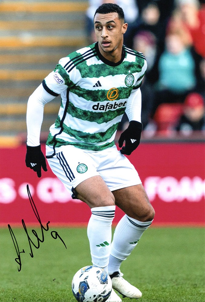 Adam Idah, Glasgow Celtic, signed 12x8 inch photo.