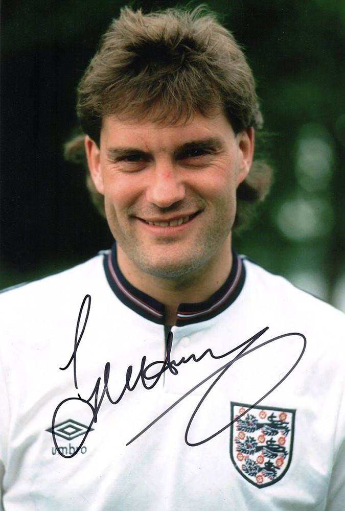 Stephen Warnock, England, signed 11x8 inch photo.