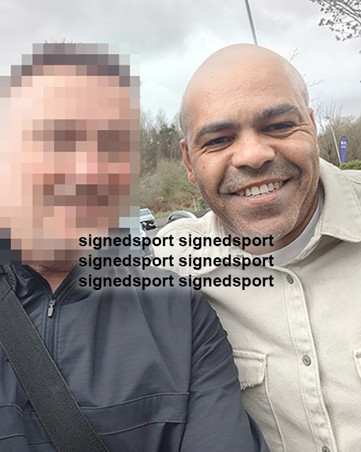 Kevin Harper, Hibernian, signed 12x8 inch pho