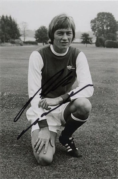 Alex Cropley, Arsenal, signed 6x4 inch photo.
