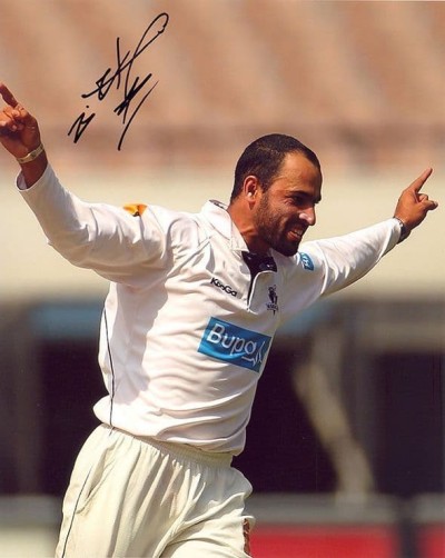 Fawad Ahmed, Australia, signed 10x8 inch phot
