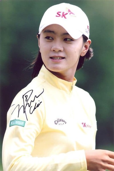 Na Yeon Choi, signed 12x8 inch photo.