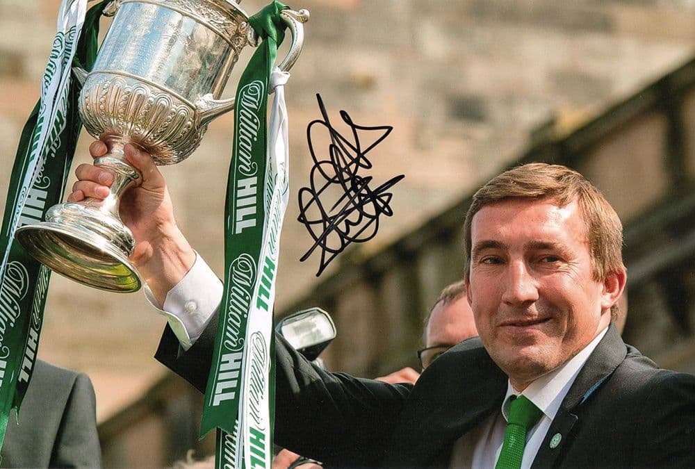 Alan Stubbs, Hibernian, Scottish Cup 2016, signed 12x8 inch photo.