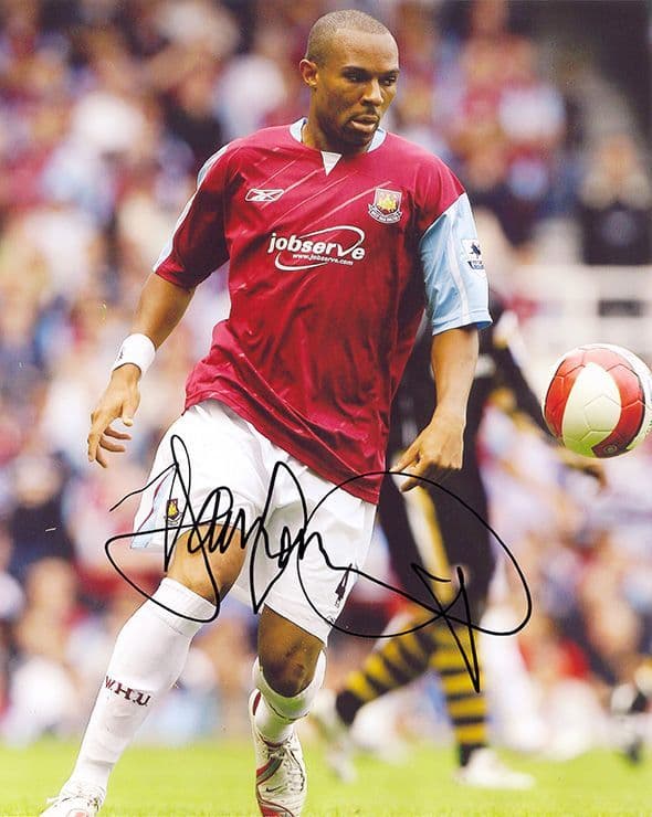 Danny Gabbidon, West Ham Utd & Wales, signed 10x8 inch photo.