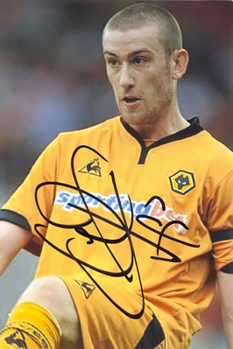 David Jones, Wolves, signed 6x4 inch photo.