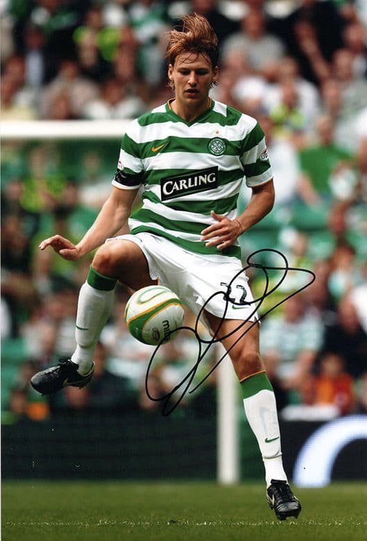 Glenn Loovens, Glasgow Celtic, Holland, signed 12x8 inch photo.