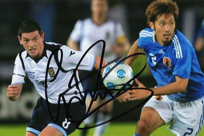 Graham Dorrans, Scotland, signed 6x4 inch photo.