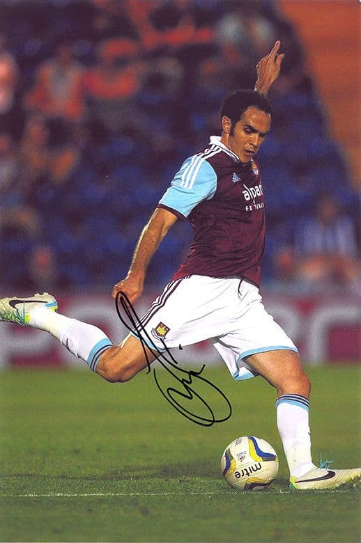 Joey O'Brien, West Ham Utd, Ireland,  signed 12x8 inch photo.