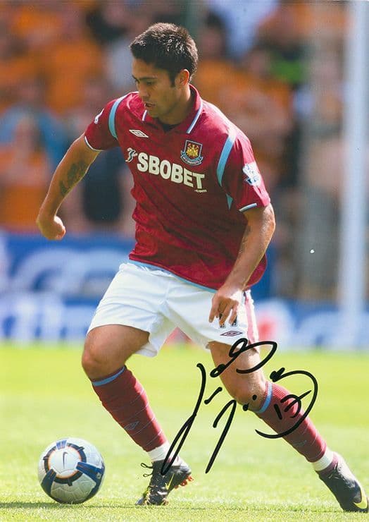 Luis Jimenez, West Ham Utd & Chile, signed 12x8 inch photo.
