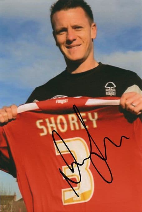 Nicky Shorey, Nottingham Forest, signed 6x4 inch photo.