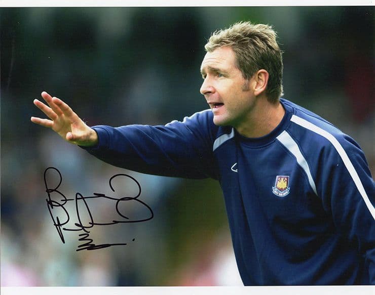 Peter Grant, West Ham Utd, signed 10x8 inch photo.