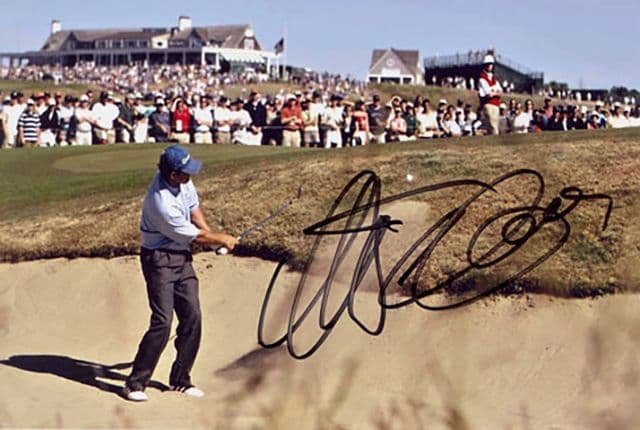 Retief Goosen, signed 6x4 inch photo.