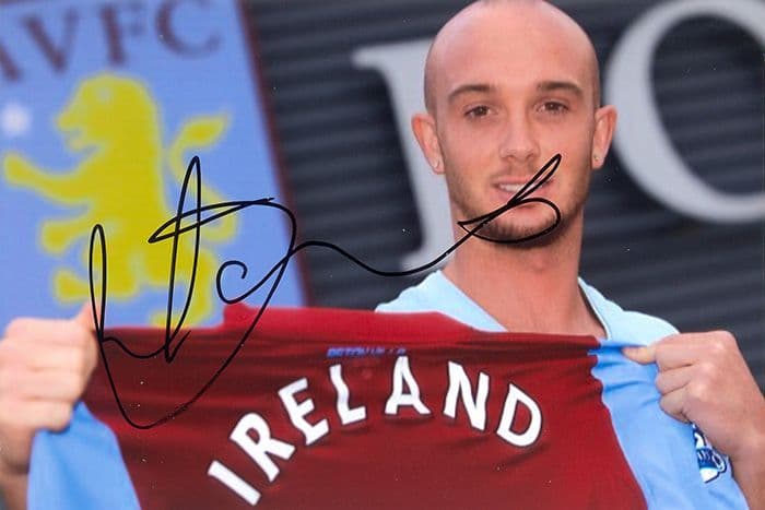 Stephen Ireland, Aston Villa, Republic of Ireland, signed 6x4 inch photo.