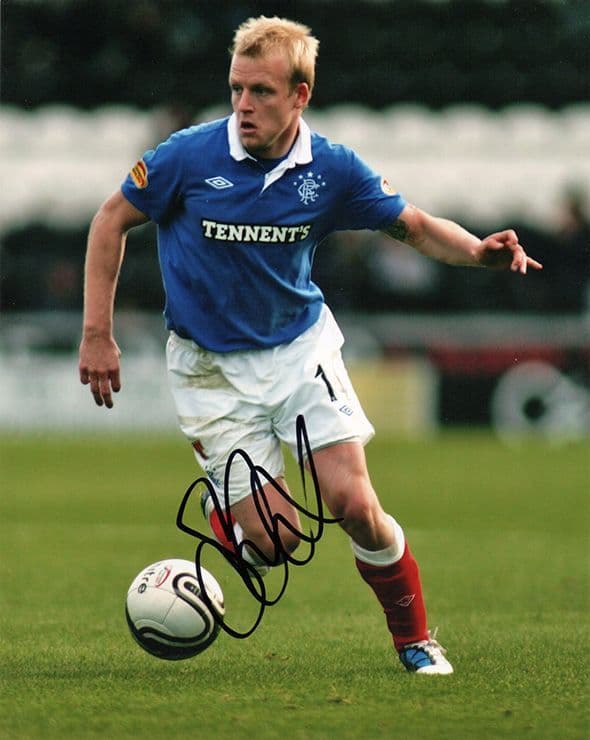 Steven Naismith, Rangers & Scotland, signed 10x8 inch photo.
