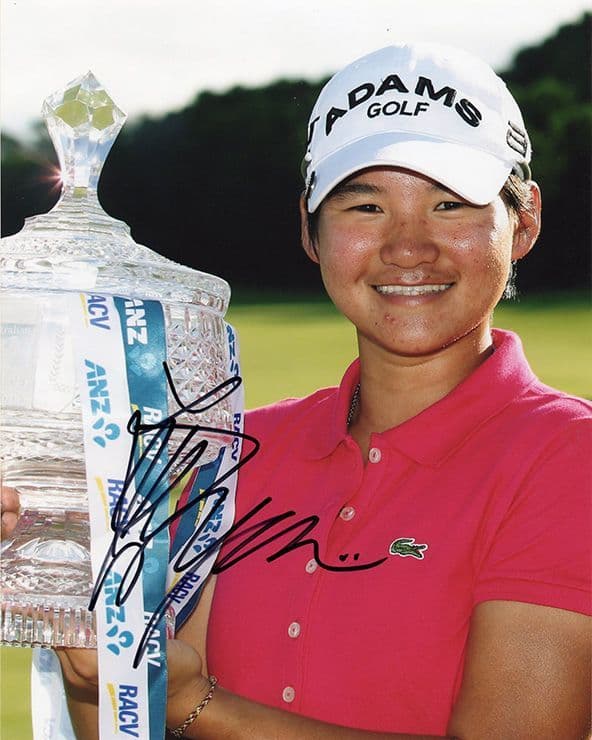 Yani Tseng, signed 10x8 inch photo.